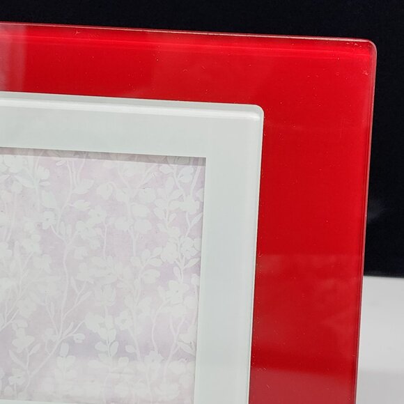 Red & White XOXO Design Glass Photo Frame 4x6 Inches Modern Display Gift - Picture 3 of 11